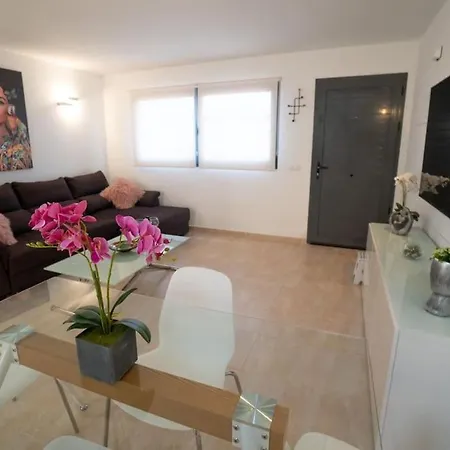 בית נופש Casa Alfred, El Cotillo, One To 150 M Wifi Fiber *