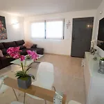 Dom wakacyjny Casa Alfred, El Cotillo, One To 150 M Wifi Fiber *